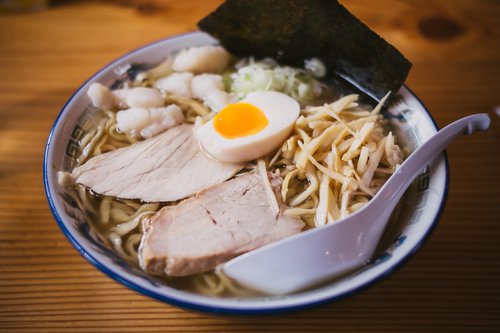 bowl-chicken-ramen-884600.jpg